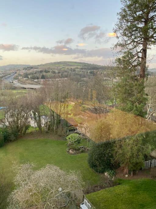 Beautiful 2 Bed In - Free Onsite Parking